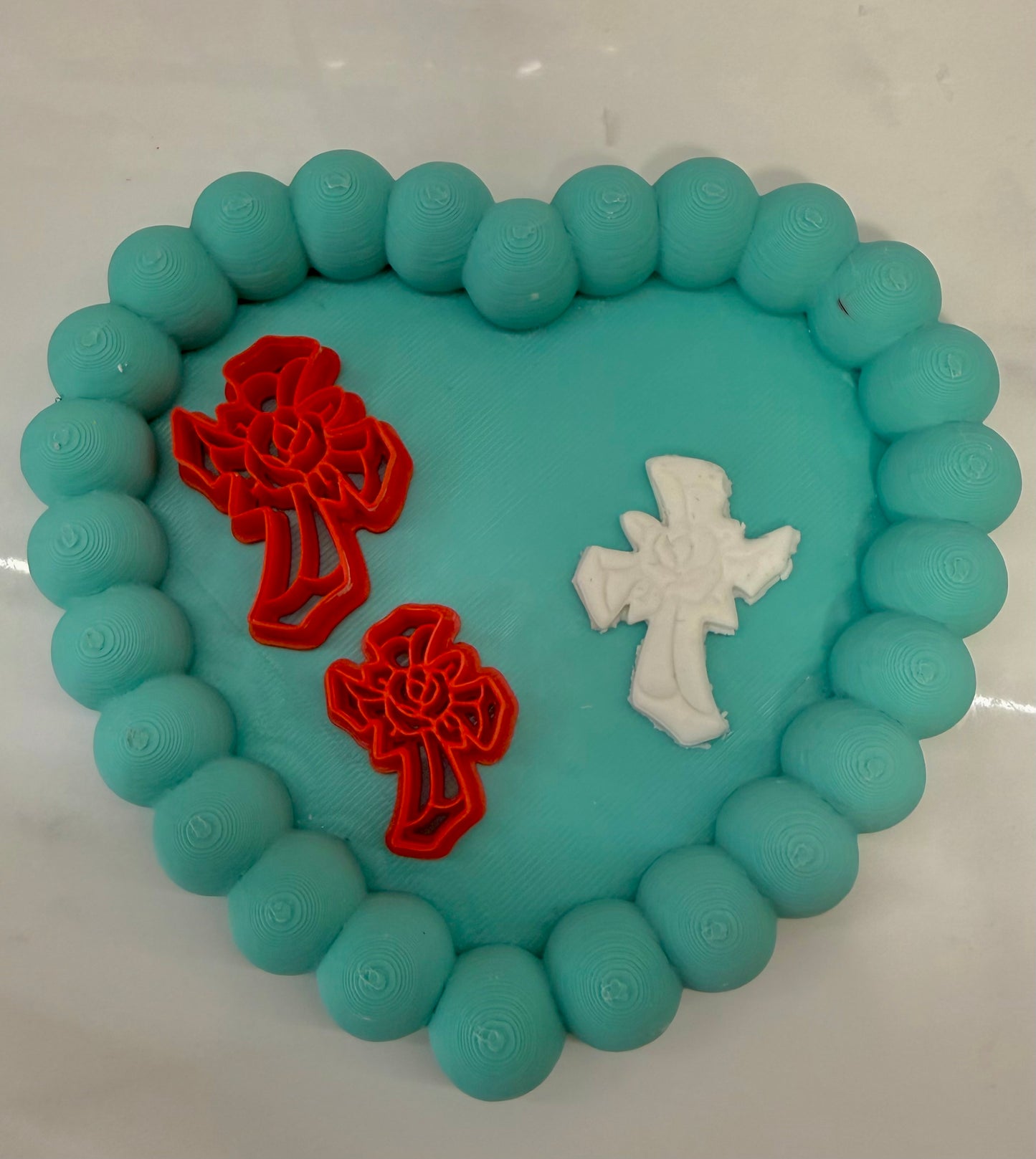 Cortador Cruz floreada