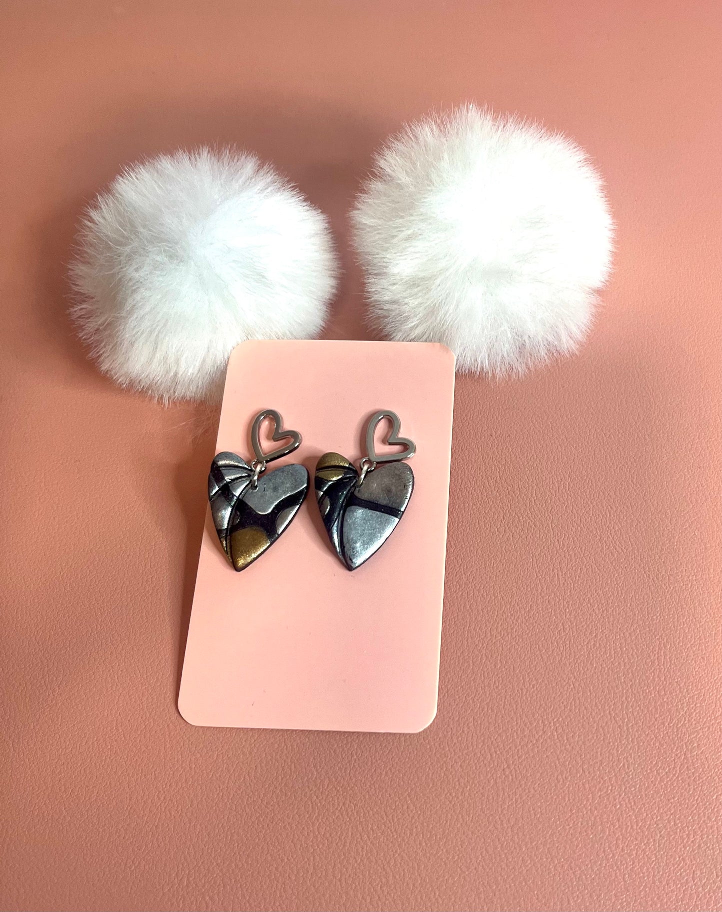 Pendientes corazones rocosos