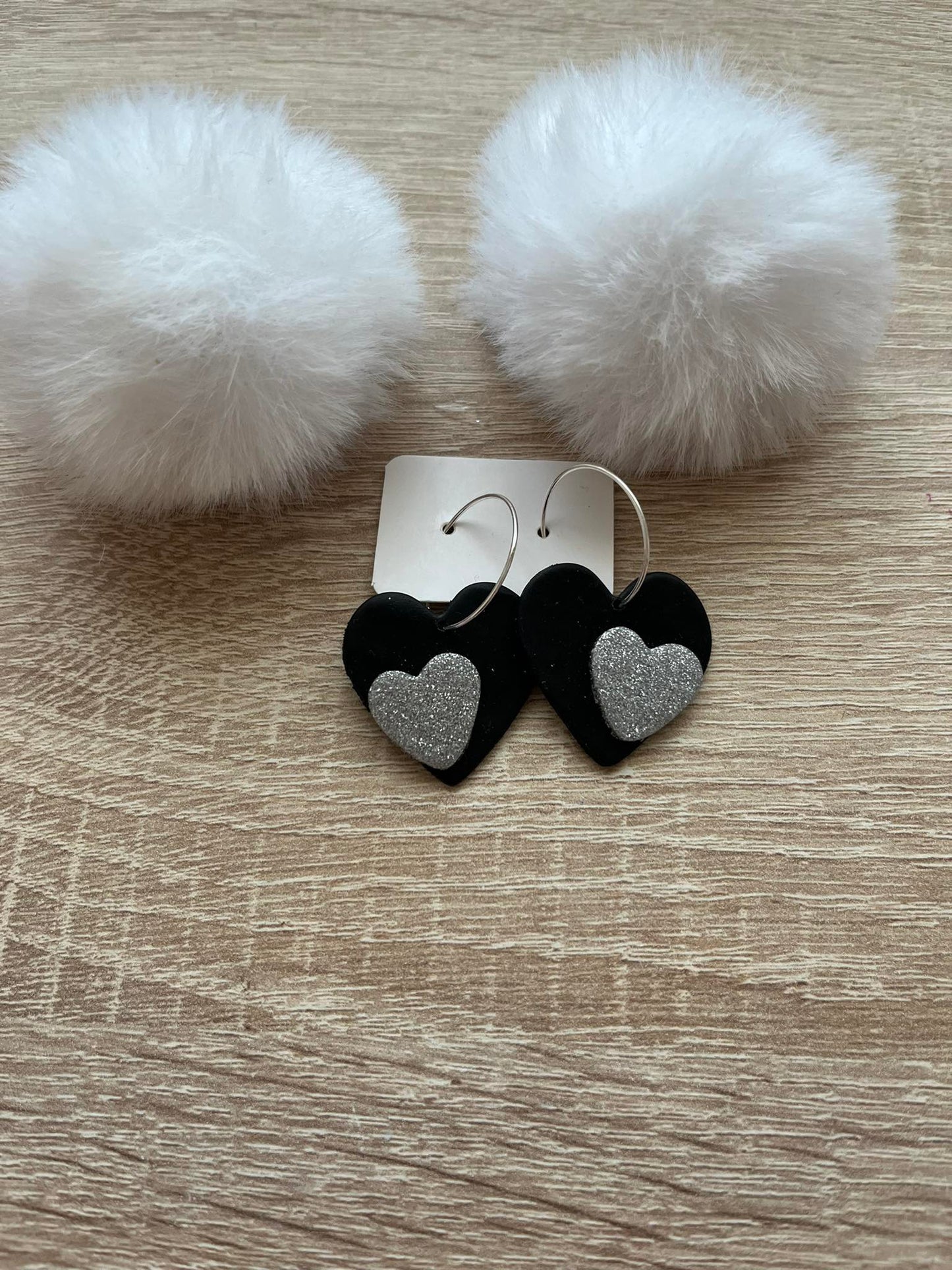 Pendientes Charm corazones duplicados