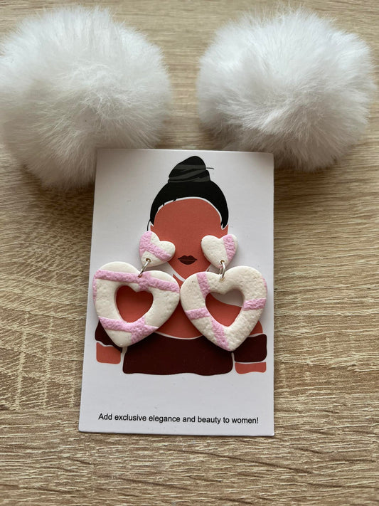 Pendientes Corazoncitos modelo nube rosa