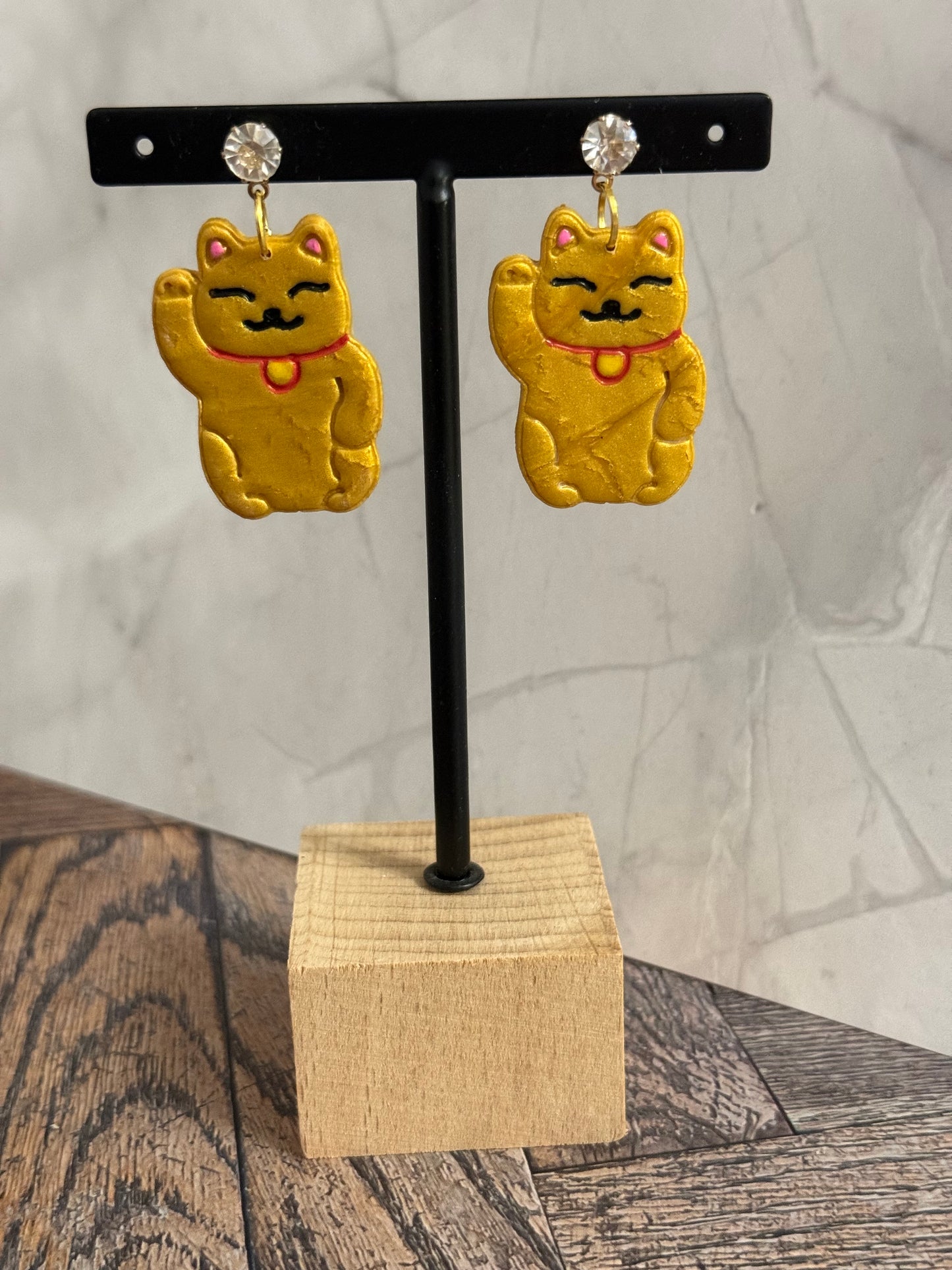 Pendientes gato suerte