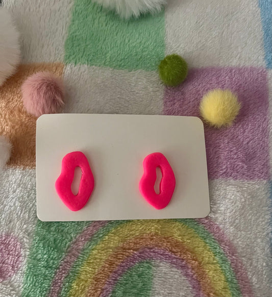 Veranito 2025: Modelo Fluju rosa neón